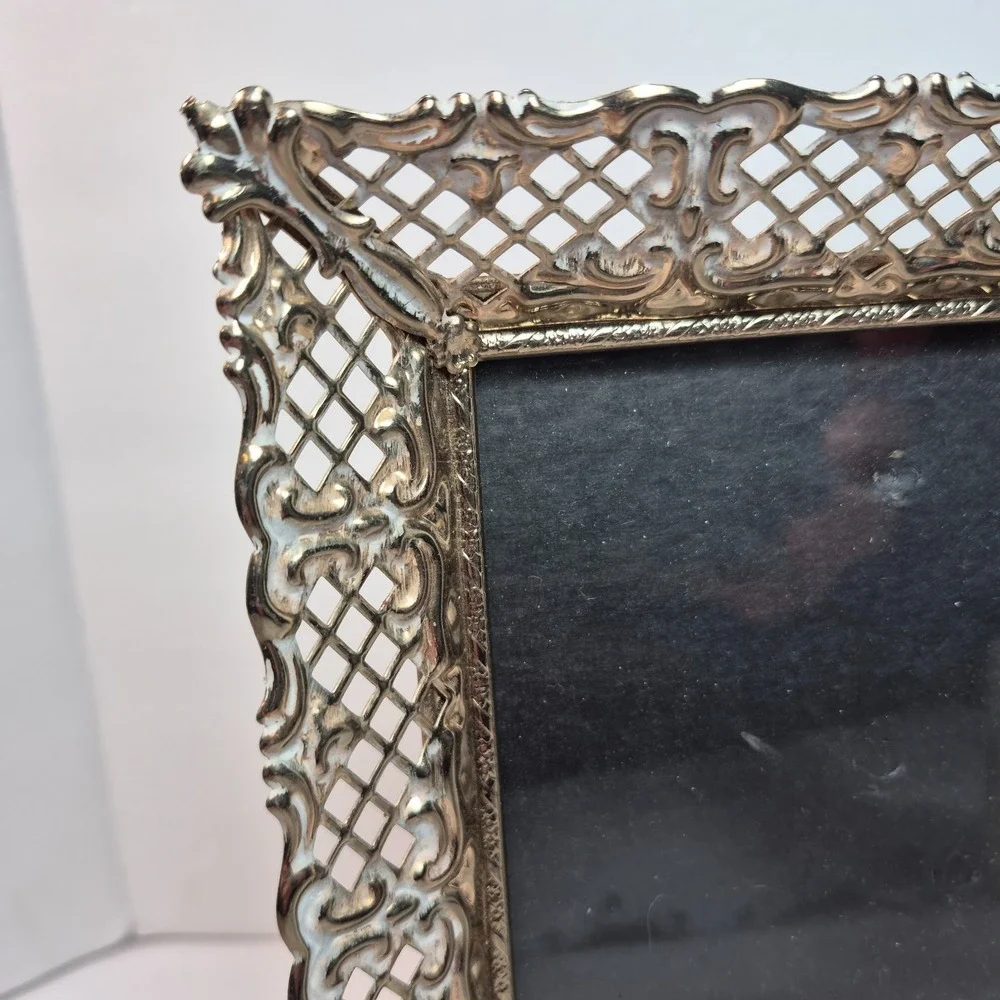 Vintage Ornate 5x7 Gold w/ White Accents Filigree Picture Frame Easel Back MCM